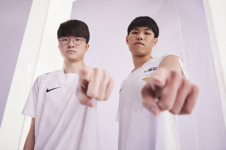 多位高管先 多位高管先